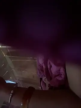 Girlsexxy-excitef webcam