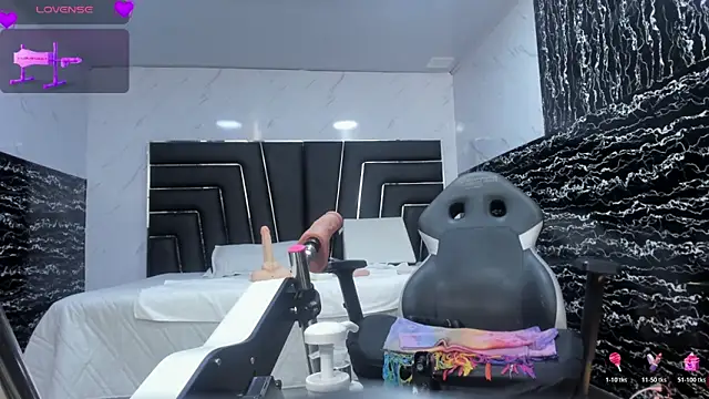 Ladyy_Scarlett webcam