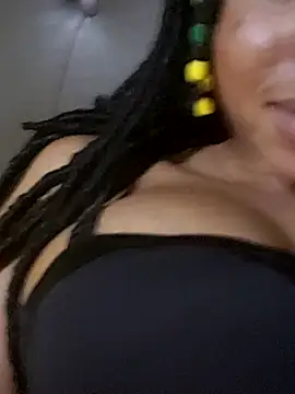 HONEYSWEETS_LIVE webcam