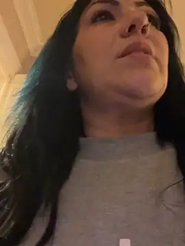  LittleMissEeve chat room