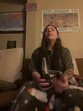 Webcam Model (Jynx420friendly)  is live.Free join now!