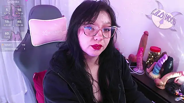 LiloMoon69 webcam