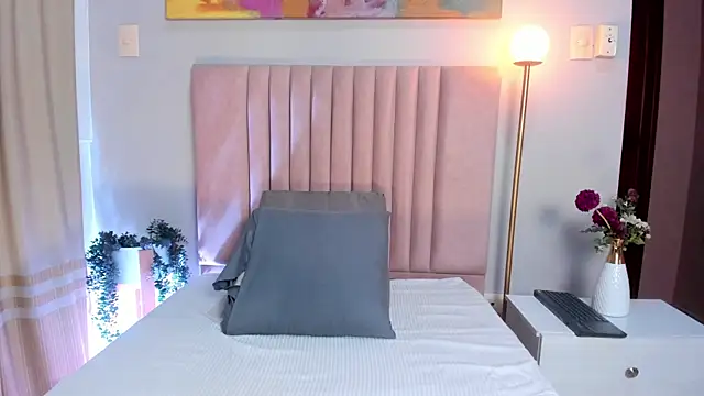 Zamira_Taylor webcam