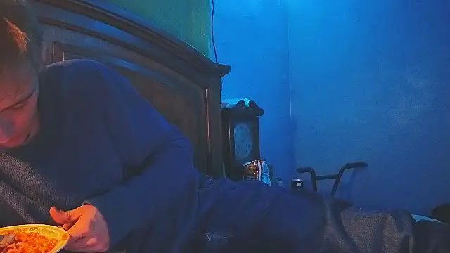 Ilovepussy1911 webcam