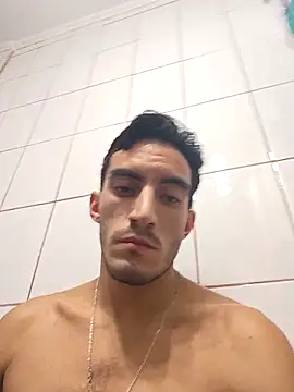 TommyMomentum webcam