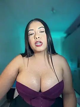 cami_ortiz__ webcam