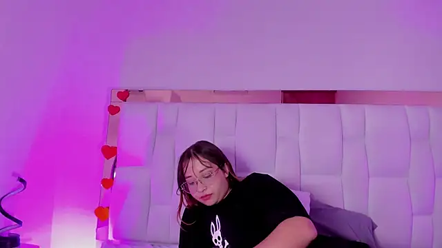 AliciaWhite_nt webcam