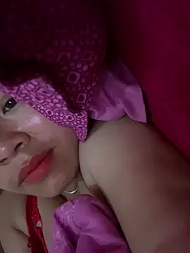 Girlsexxy-excitef webcam