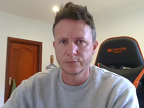 TroyDieselXXX webcam