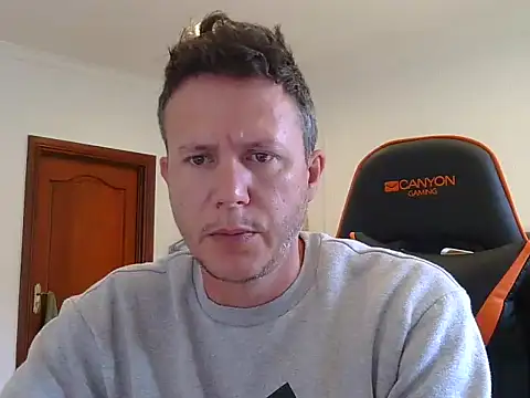 TroyDieselXXX webcam