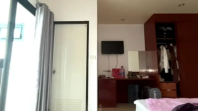 kamila_18_french webcam