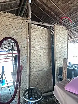 Juliet_official_pro webcam