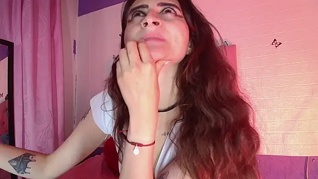 Saraa_Velvett webcam