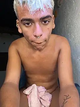 PrincesLeo live sex cam