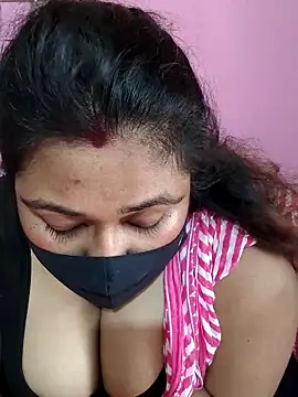 Webcam Model (hotbhabhi011)  is live.Free join now!