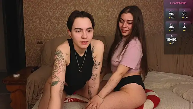 yourfav0ritegirls webcam