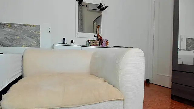 anisialuna_ webcam