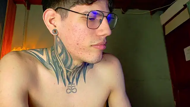 david_huge's live cam