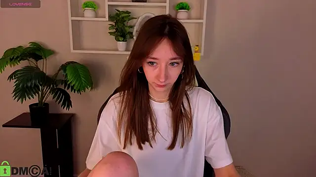 Miche1le_Allenne webcam