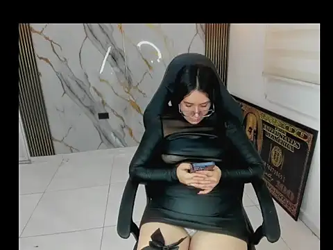 queen_findom1 webcam