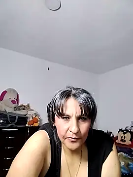 Merlyna_Goldenss webcam