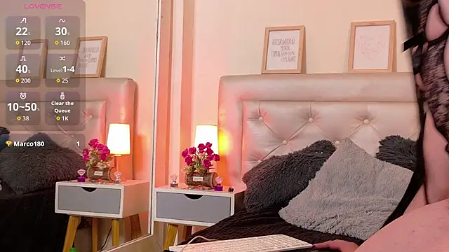 Samantha_Lanee webcam