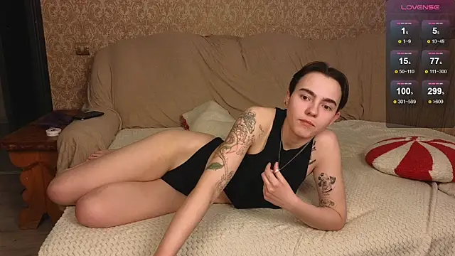 yourfav0ritegirls webcam