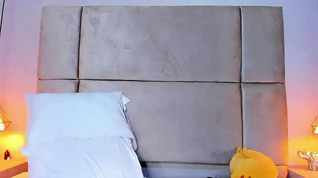 isabel_sofiaa webcam