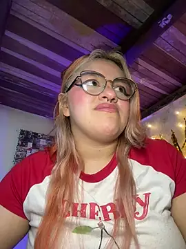 Sophia_Weest99 webcam