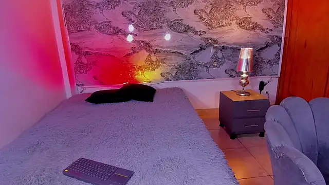 Miss_KhalifaDoll webcam