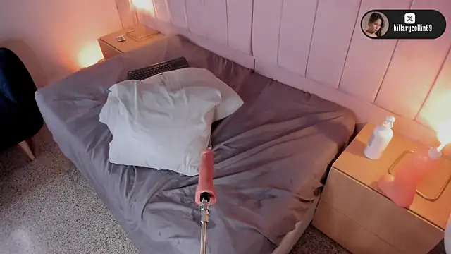 Hillary_Collins1 webcam