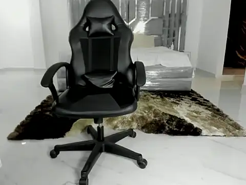 master_leather webcam