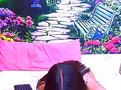 IndianPretty14u2Luv webcam