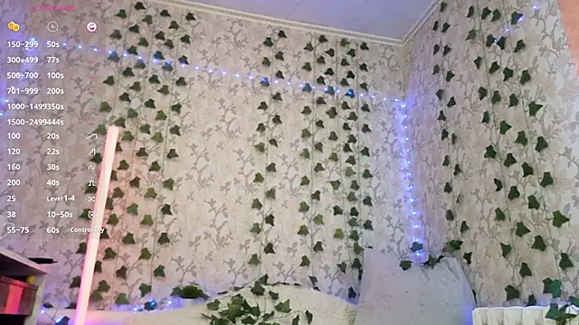 VictoriaDeese webcam