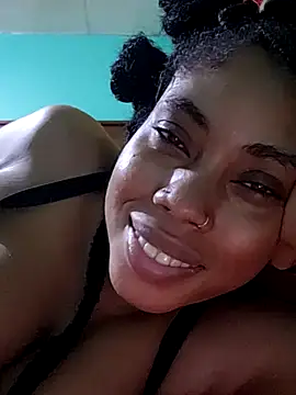 HONEYSWEETS_LIVE webcam