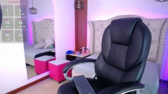 Elizabeth_Evans1 webcam