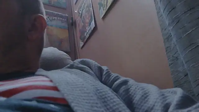 daddyngirl69169 (G milf) - she dildos her self