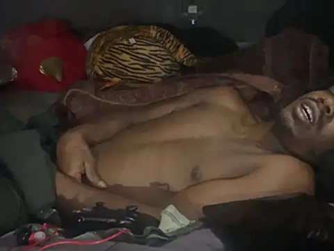 SlimeCrownzOut5 webcam