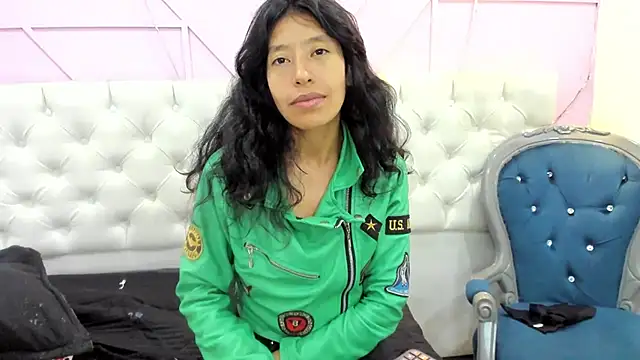 karolinee_66_ webcam