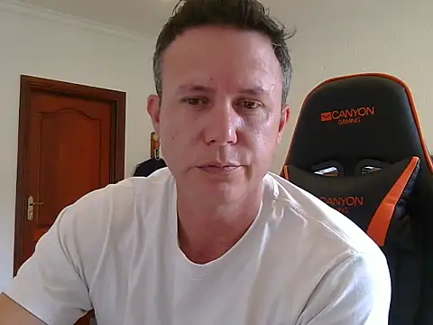 TroyDieselXXX webcam