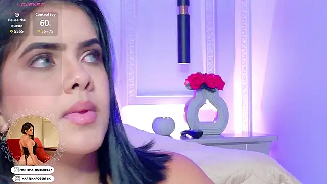 Martina-Roberts- webcam