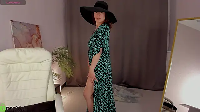 leticiaromano - LeticiaRomano's free webcam - UK Sex Cams