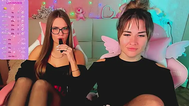 hotty_girls_here webcam