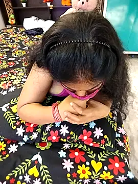 Rashilii_Bhabi webcam