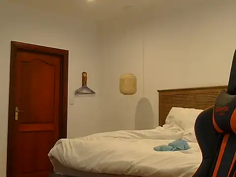 TroyDieselXXX webcam