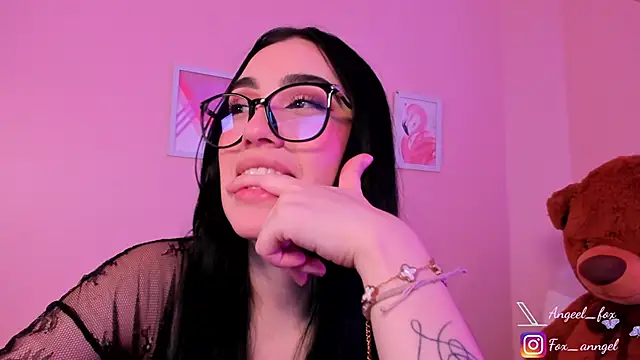 angeel_fox webcam
