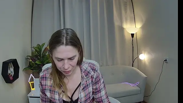 TessaDaybreak webcam