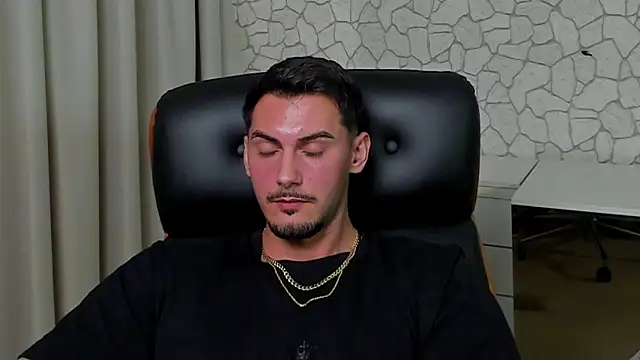 ClintMasters live sex cam