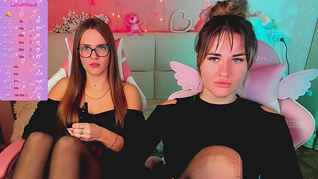 hotty_girls_here webcam