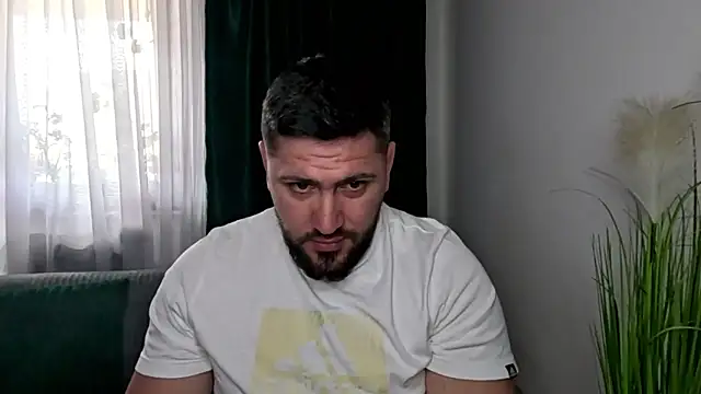 Gold_Alpha_Boy webcam